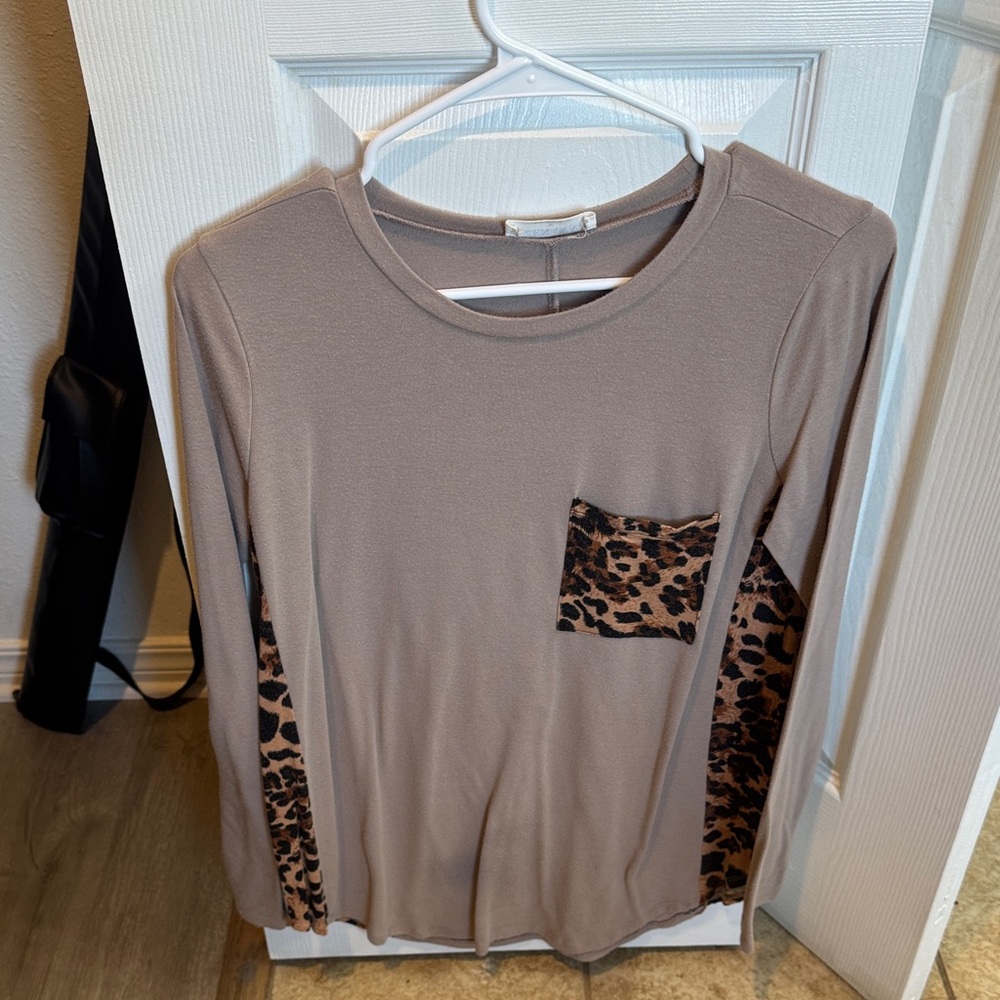 Zenana Outfitters Taupe Top with Leopard Print